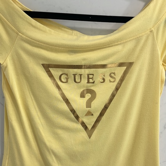 Guess Off The Shoulder Top - Picture 2 of 8